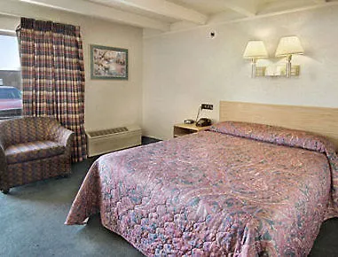Rodeway & Hotel 2*