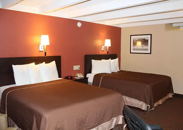 Rodeway & Hotel 2*