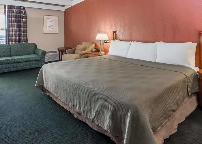 Rodeway & Hotel